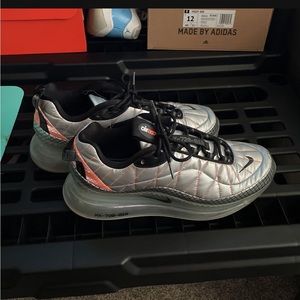 Nike Air max 720-818 metallic silver